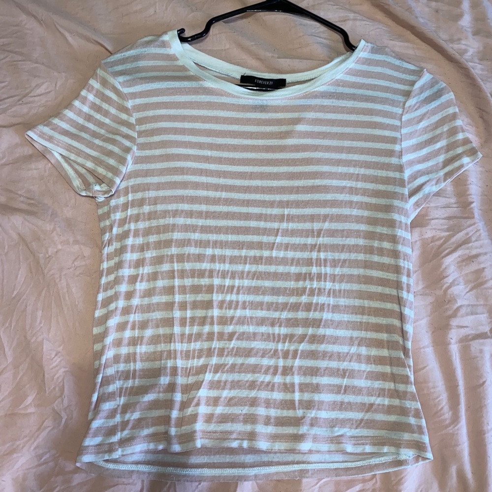 🍥Pink & White Striped Forever 21 Tee🍥